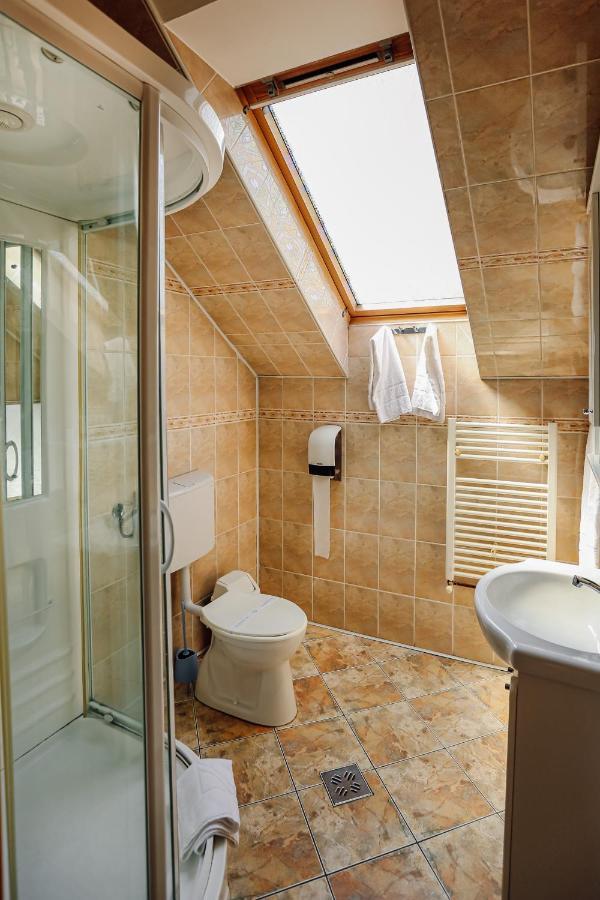 Hotel Agape Cluj-Napoca Extérieur photo