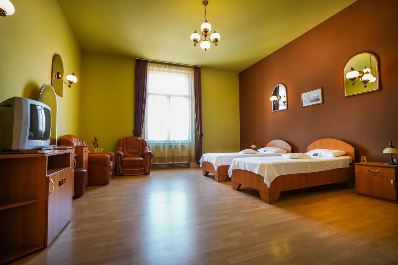 Hotel Agape Cluj-Napoca Extérieur photo